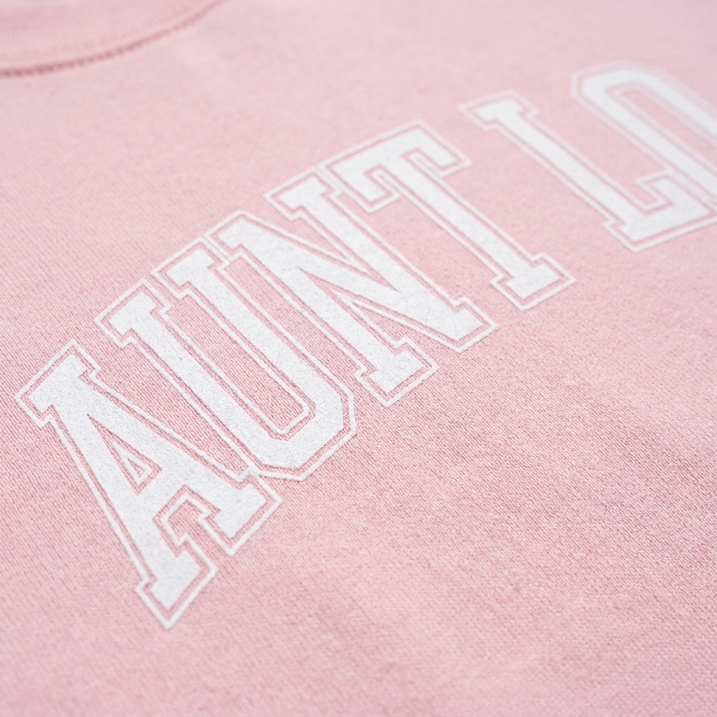 Aunt Lo Tee — Detail Closeup